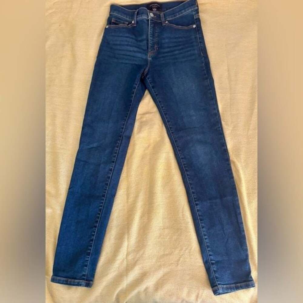 Banana Republic Universal Jean Women’s Size 2 (26-28)